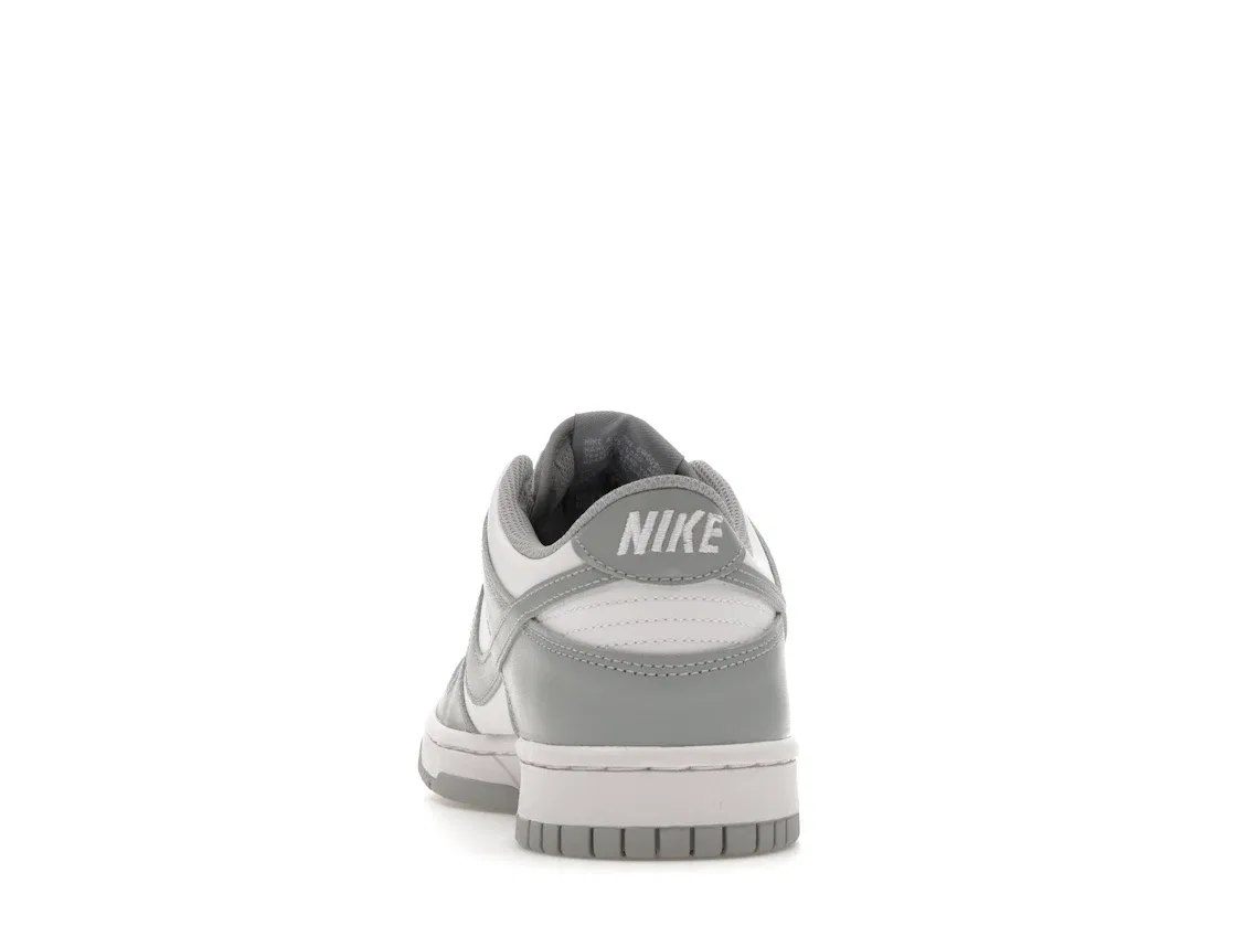 Детские кроссовки Lifestyle с замшей Nike Nike Dunk Low, White/White/Light Smoke Grey — фото 4