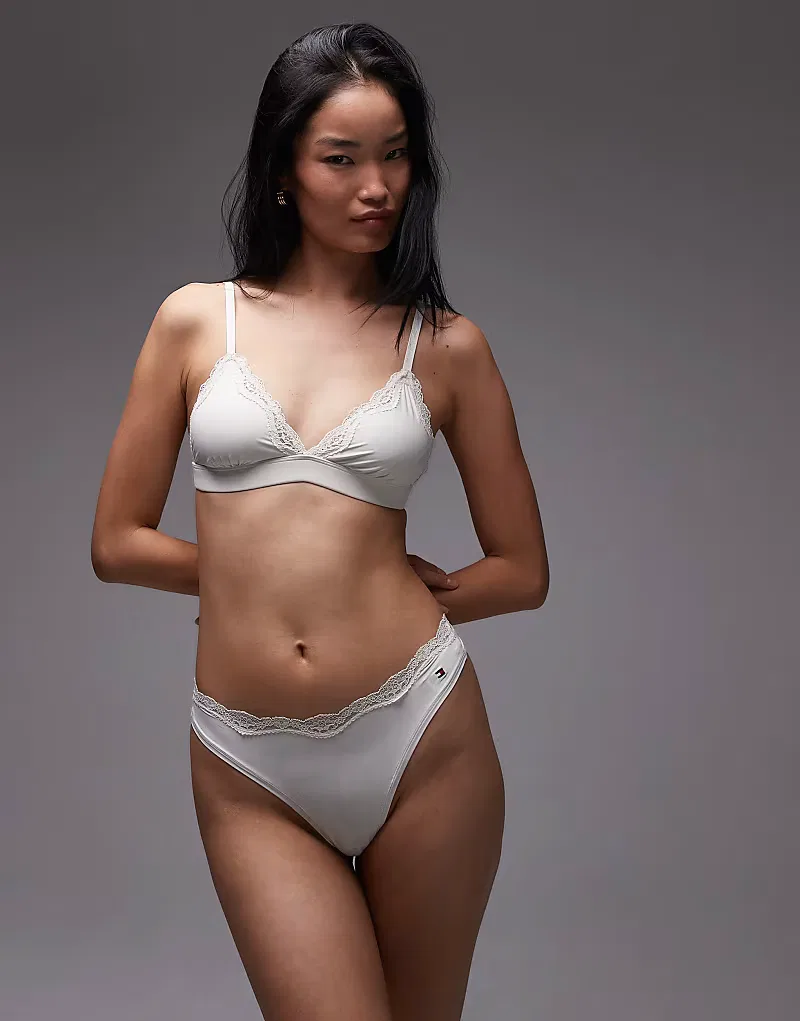 Трусики-стринги Tommy Hilfiger из микрофибры с кружевом, белые