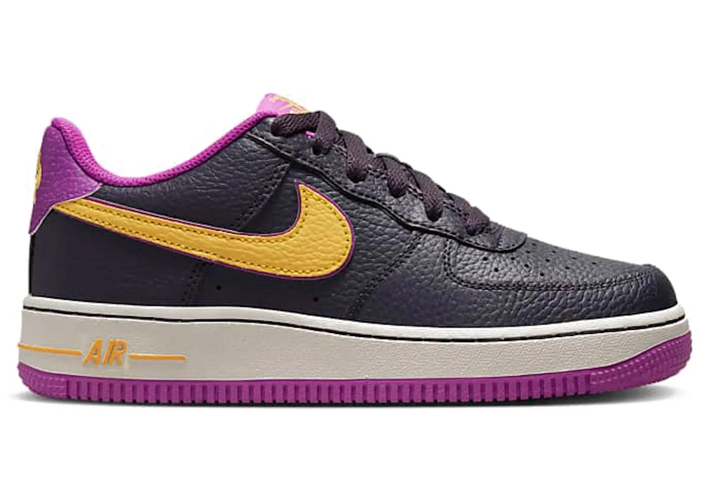 Детские кроссовки Nike Air Force 1 Low, Cave Purple Light Bone Vivid Purple Solar Flare