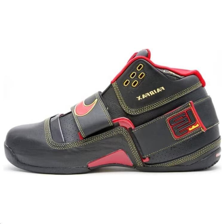 

Кроссовки Nike Zoom Soldier 1 Fairfax Away, черный