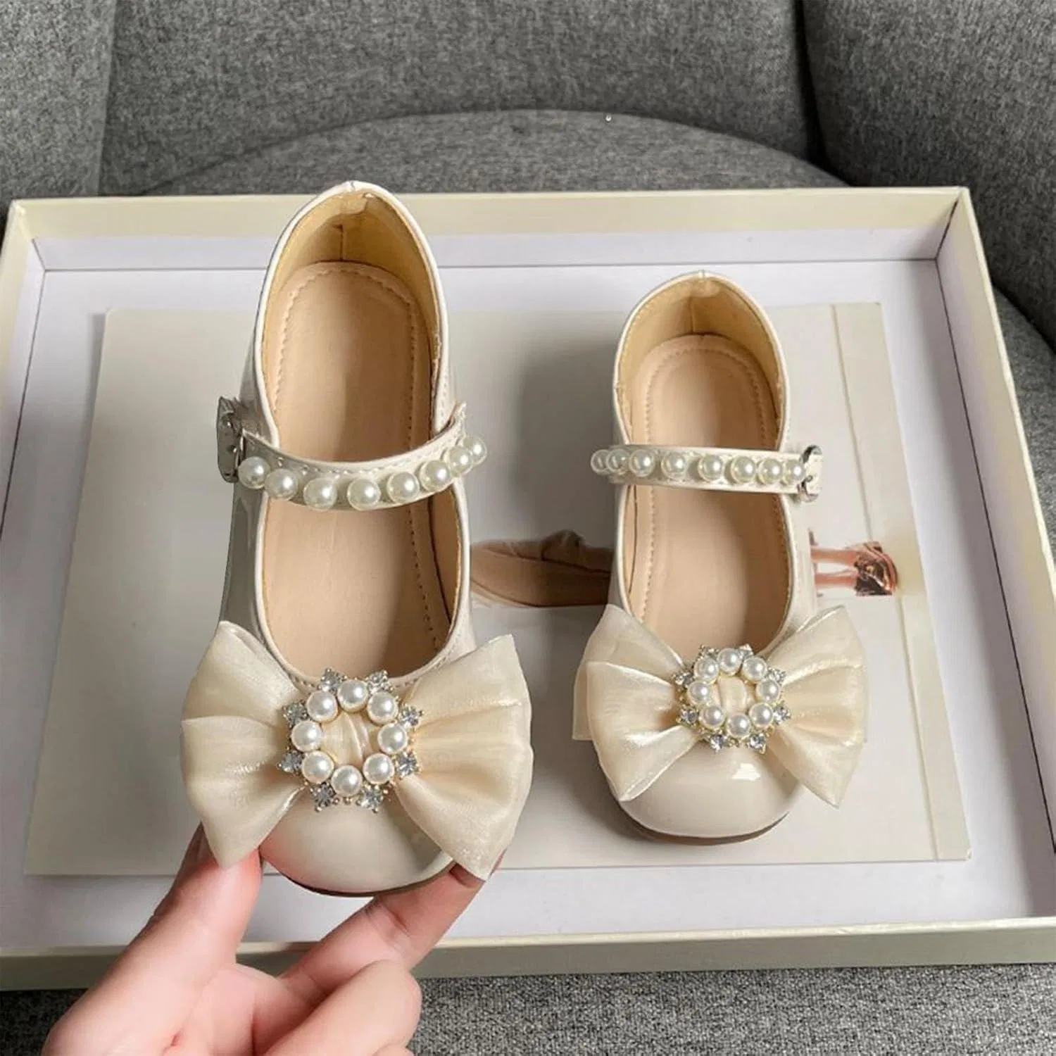 Детские туфли для девочек с пряжкой и бантом, модель Marry Jane, бренд, Beige — фото 2