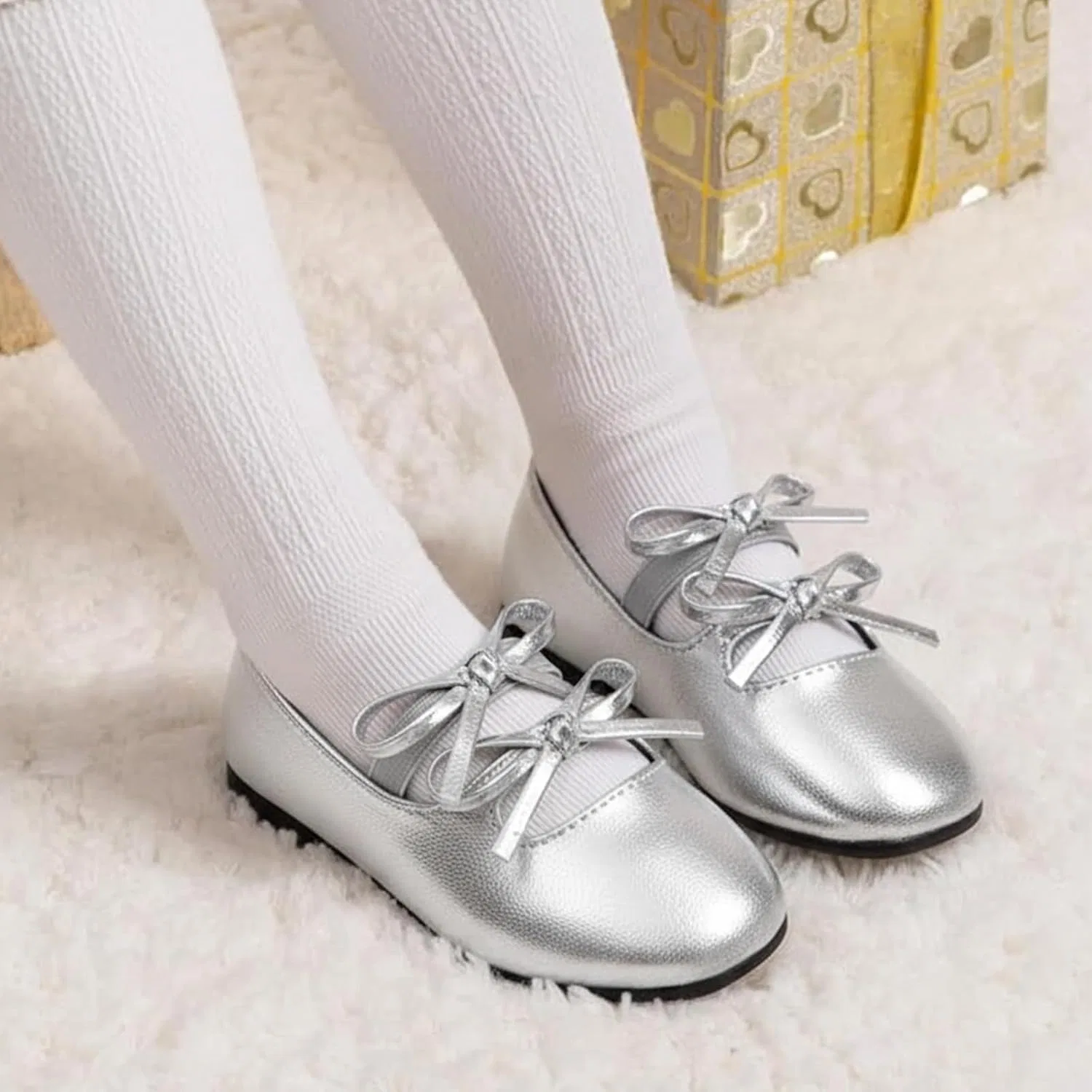 Детские туфли Мэри Джейн для девочек с бантом и цветком Uineky, Silver — фото 3