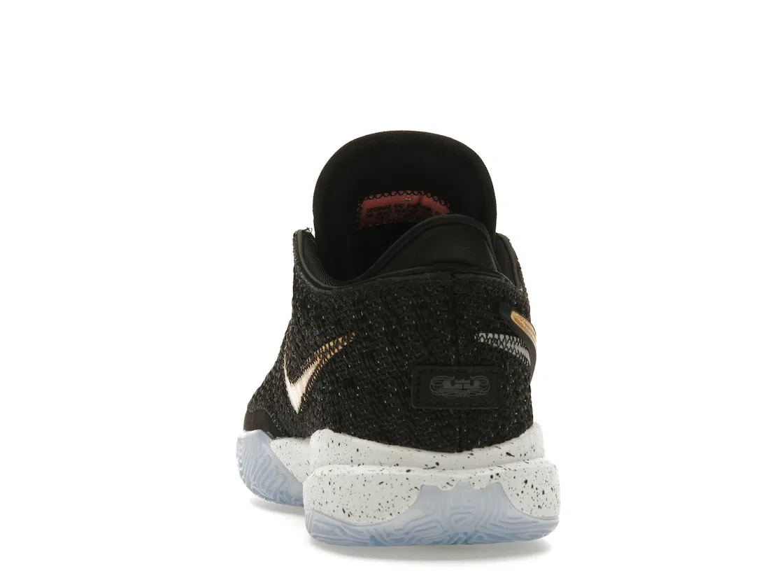 Детские кроссовки для мальчиков Nike LeBron 20, Black/Metallic Gold/White/Pure Platinum — фото 4