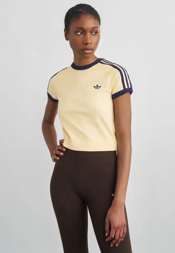Футболка с принтом Adidas Originals, ванильный