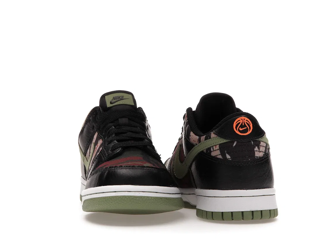 Детские кроссовки Lifestyle с камуфляжным принтом Nike Dunk Low Nike, Black/Multi-Olive — фото 4