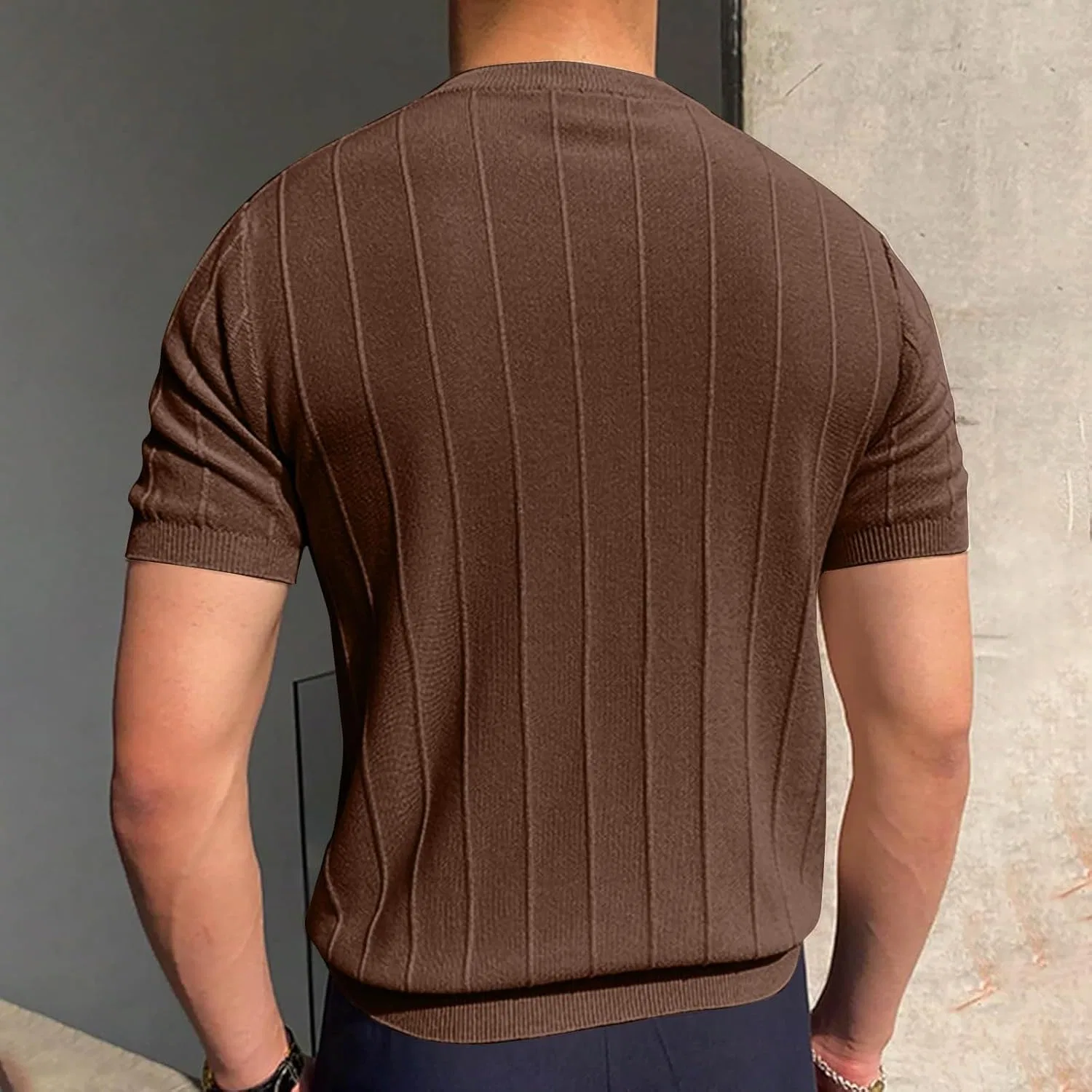 Мужская облегающая футболка с контрастной отделкой, Brown — фото 4