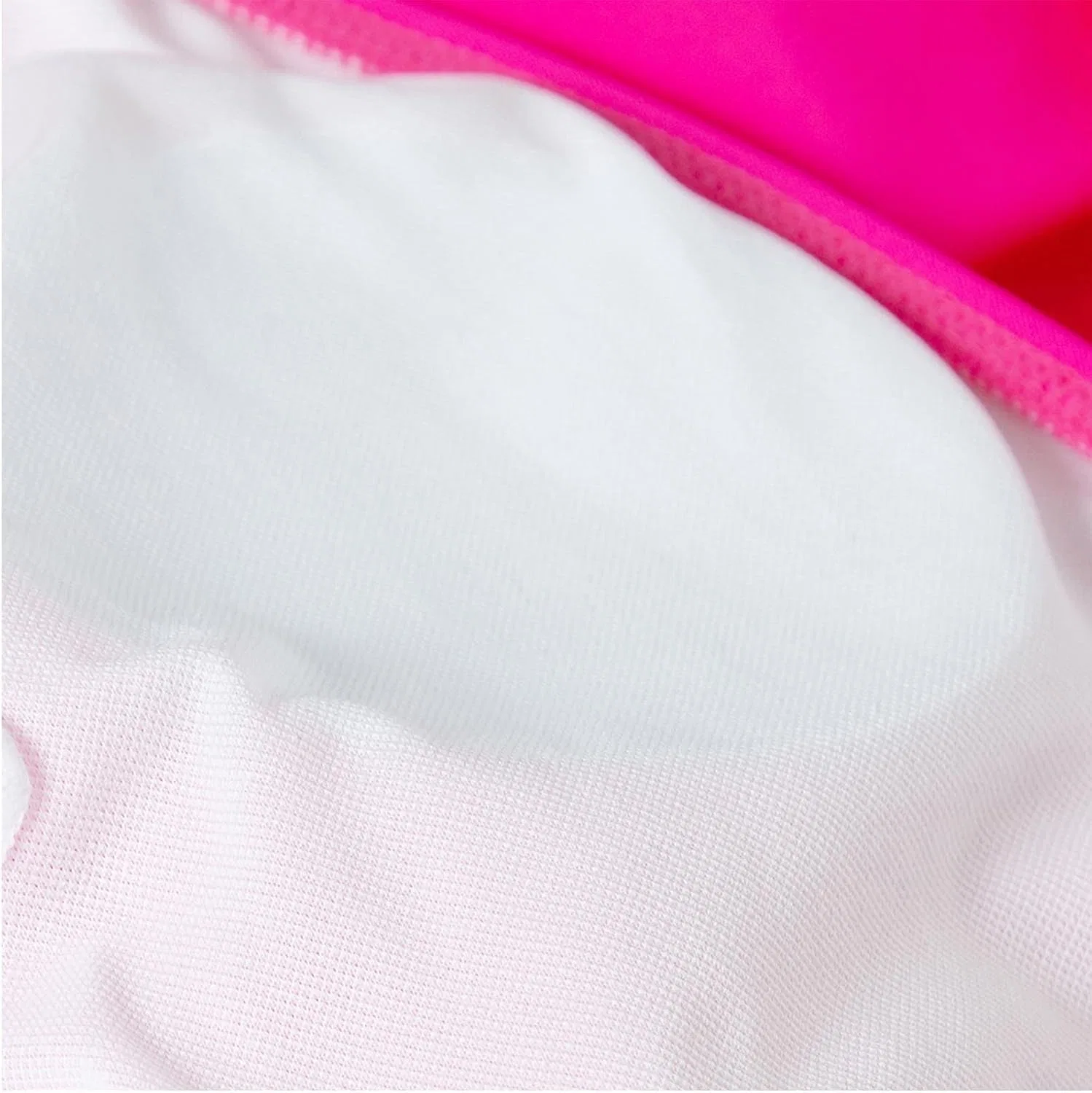 Женский цельный купальник с V-образным вырезом и сетчатыми вставками, Hot Pink — фото 2