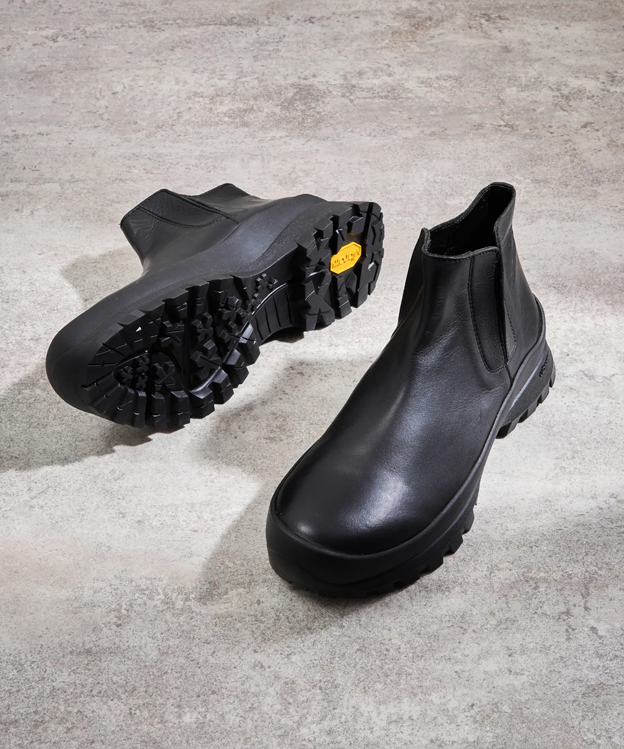 Ботинки кожаные с мембраной Gore-Tex PADRONE на подошве Vibram #884C, чёрные