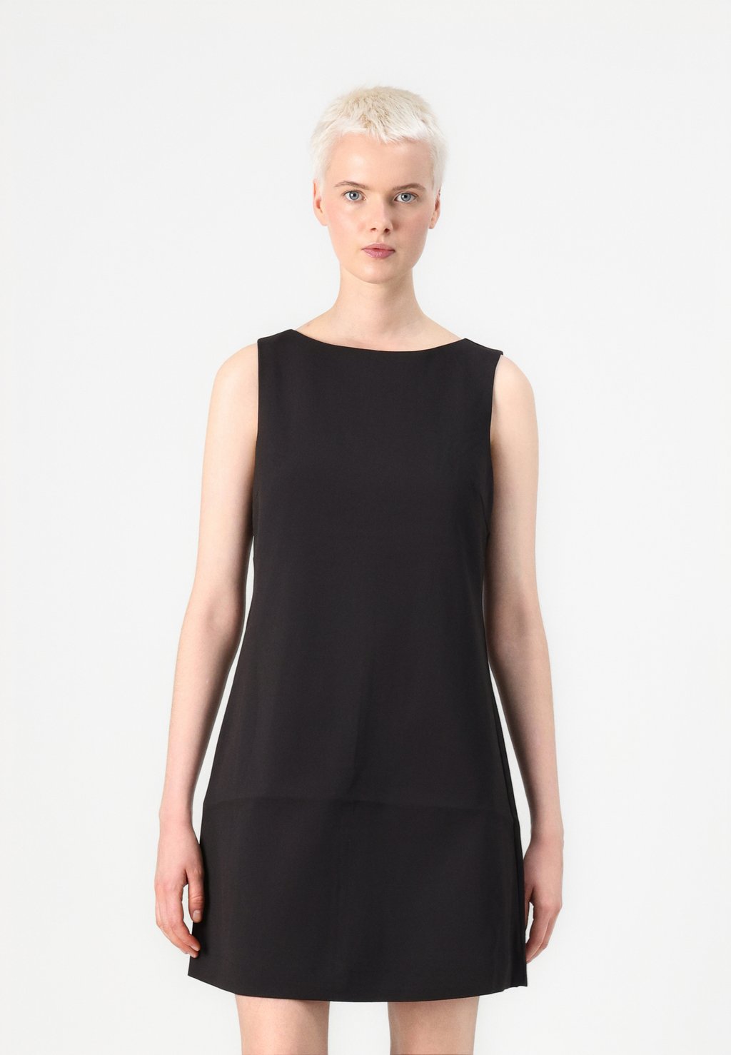 

Коктейльное/вечернее платье VMRIKKE SHORT Vero Moda, черный