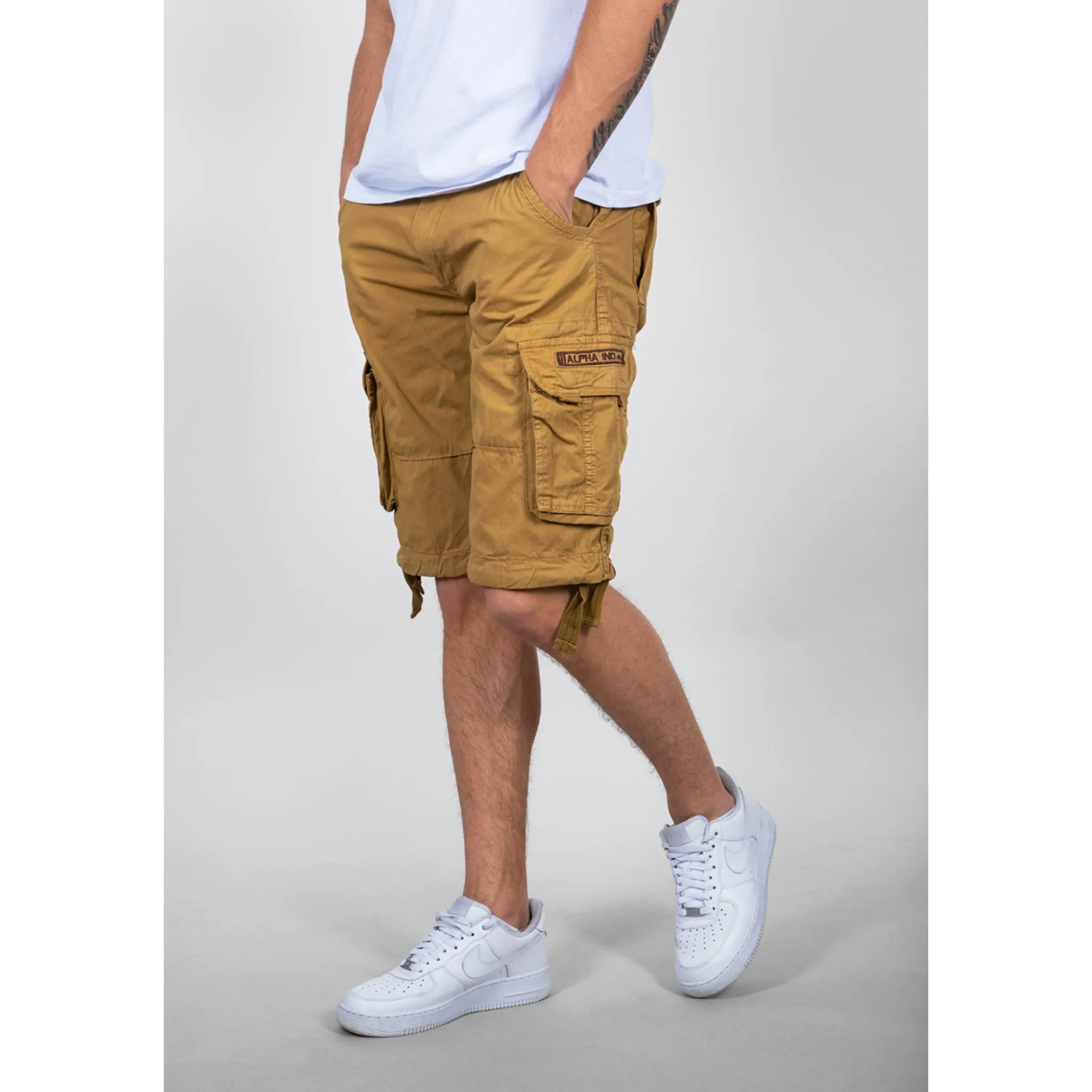 

Шорты Alpha Industries " Alpha Industries Мужчины - Шорты Jet Short", хаки