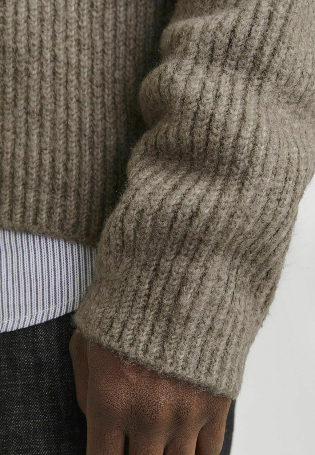 

Джемпер Jack & Jones PREMIUM, коричневый