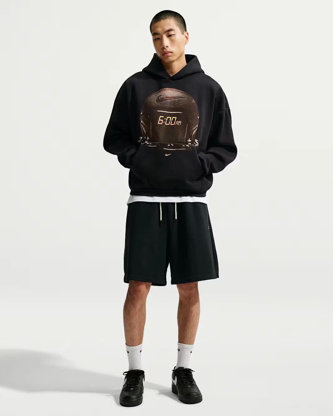 Мужская толстовка с капюшоном и начесом в баскетбольном стиле Nike Standard Issue, Black/Topaz Gold — фото 4