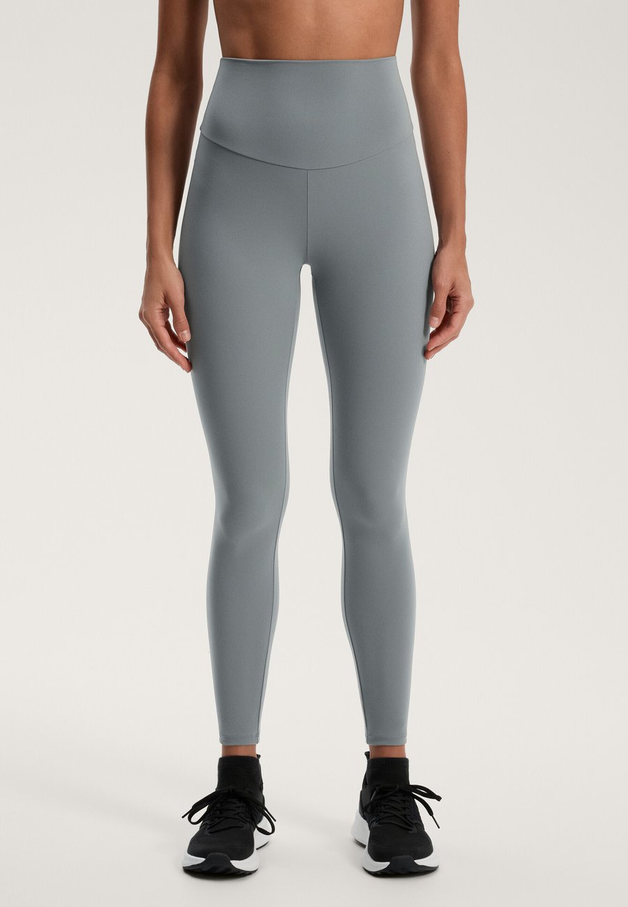 

Леггинсы OYSHO COMFORTLUX SUPER HIGH RISE ANKLE-LENGTH, Light Blue