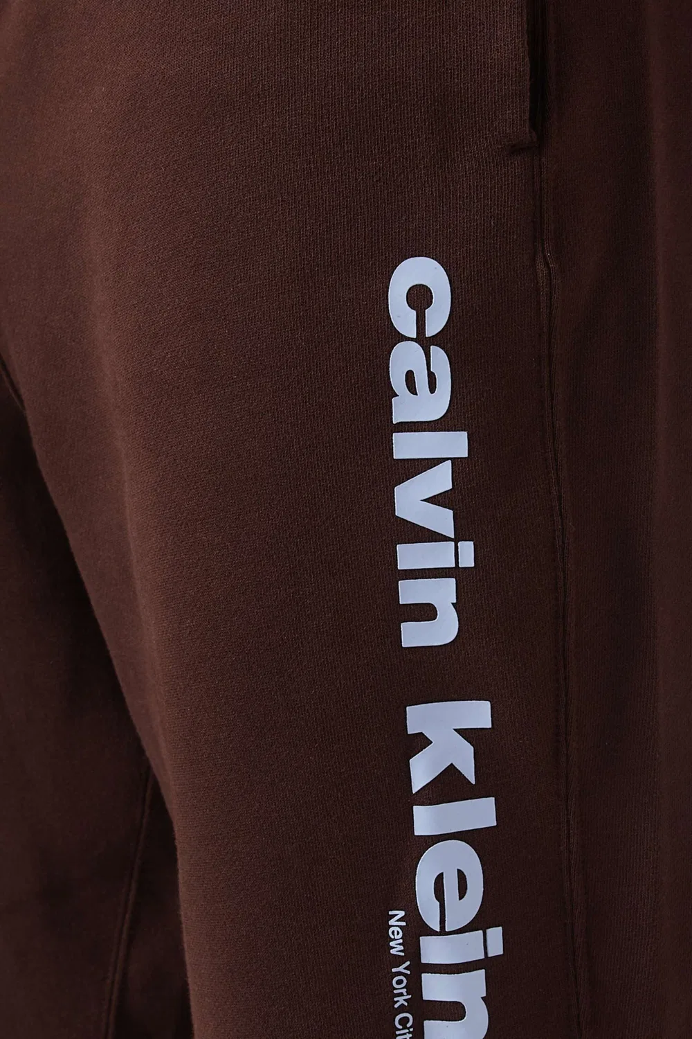Calvin Klein Спортивные штаны хлопковые с принтом ретро, коричневый — фото 4