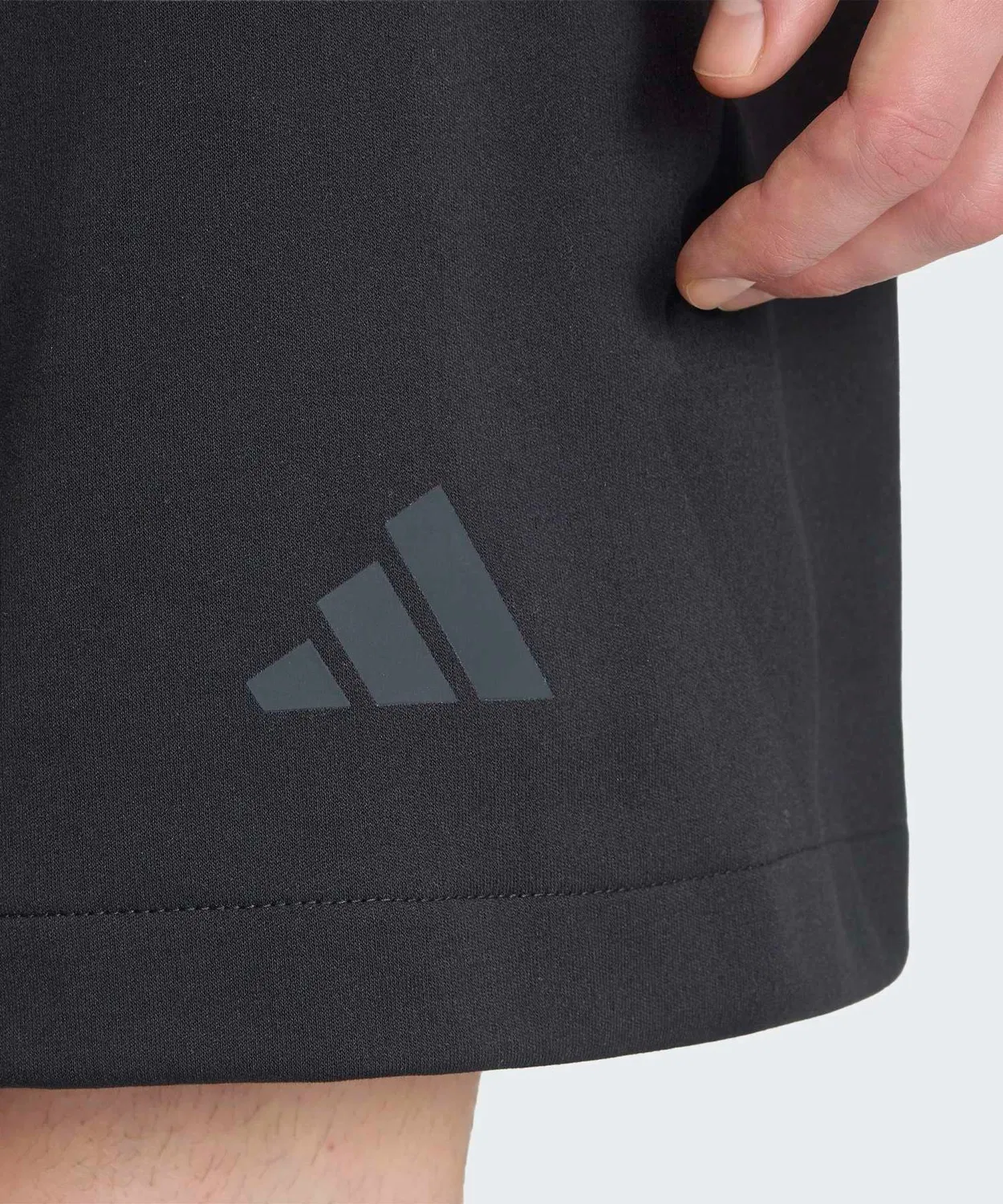 Мужские шорты-полуприлегающие с утяжкой Adidas Z.N.E., Черный — фото 3