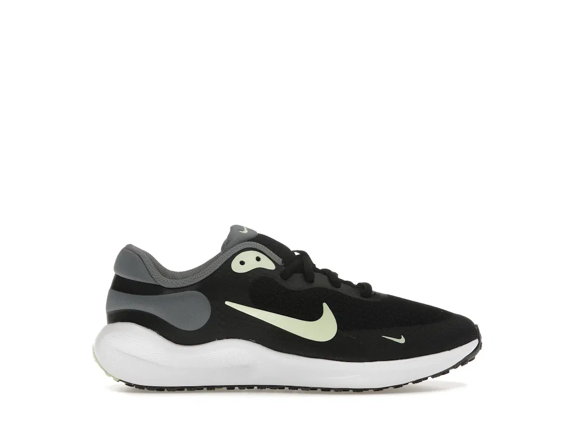 Детские кроссовки Lifestyle Nike Revolution 7, Black/Smoke Grey/White/Barely Volt