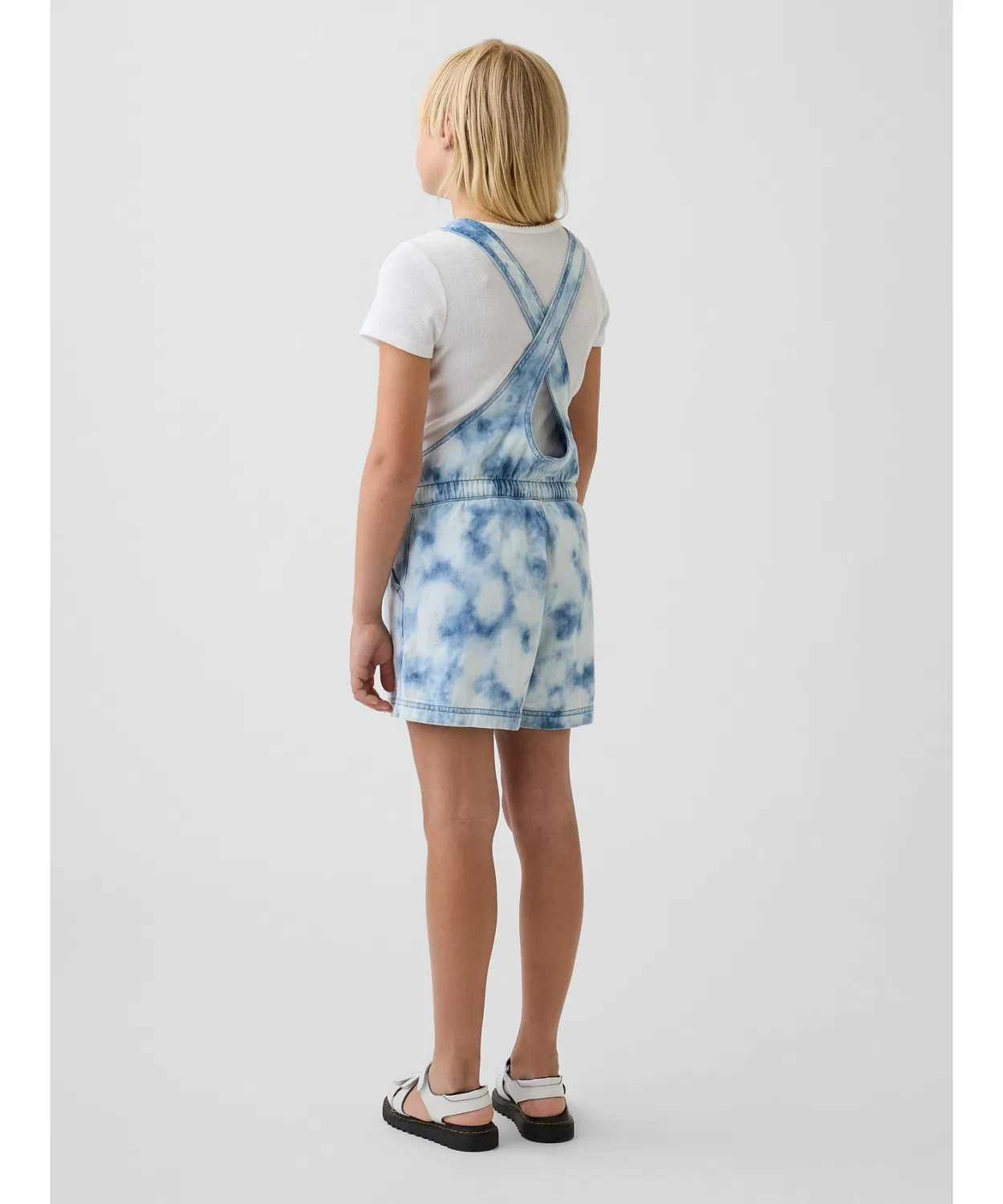 Детский джинсовый комбинезон с принтом тай-дай Relaxed Fit GAP, Blue — фото 3