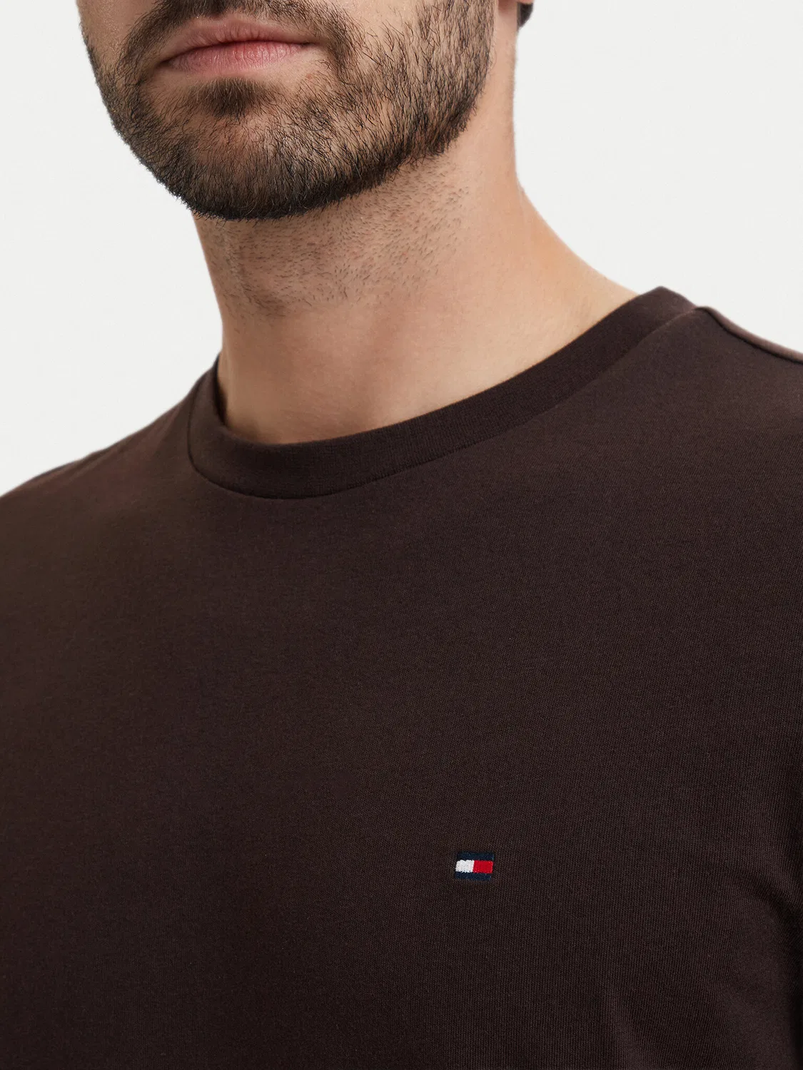 Мужская футболка стандартного кроя Ess Seasonal Tommy Hilfiger, темно-коричневый — фото 4