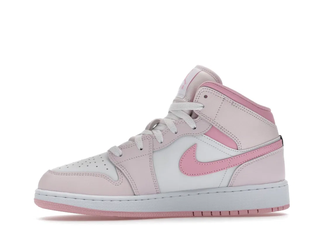 Детские кроссовки с контрастной отделкой Jordan 1 Mid Jordan, Pearl Pink/White/Medium Soft Pink — фото 3