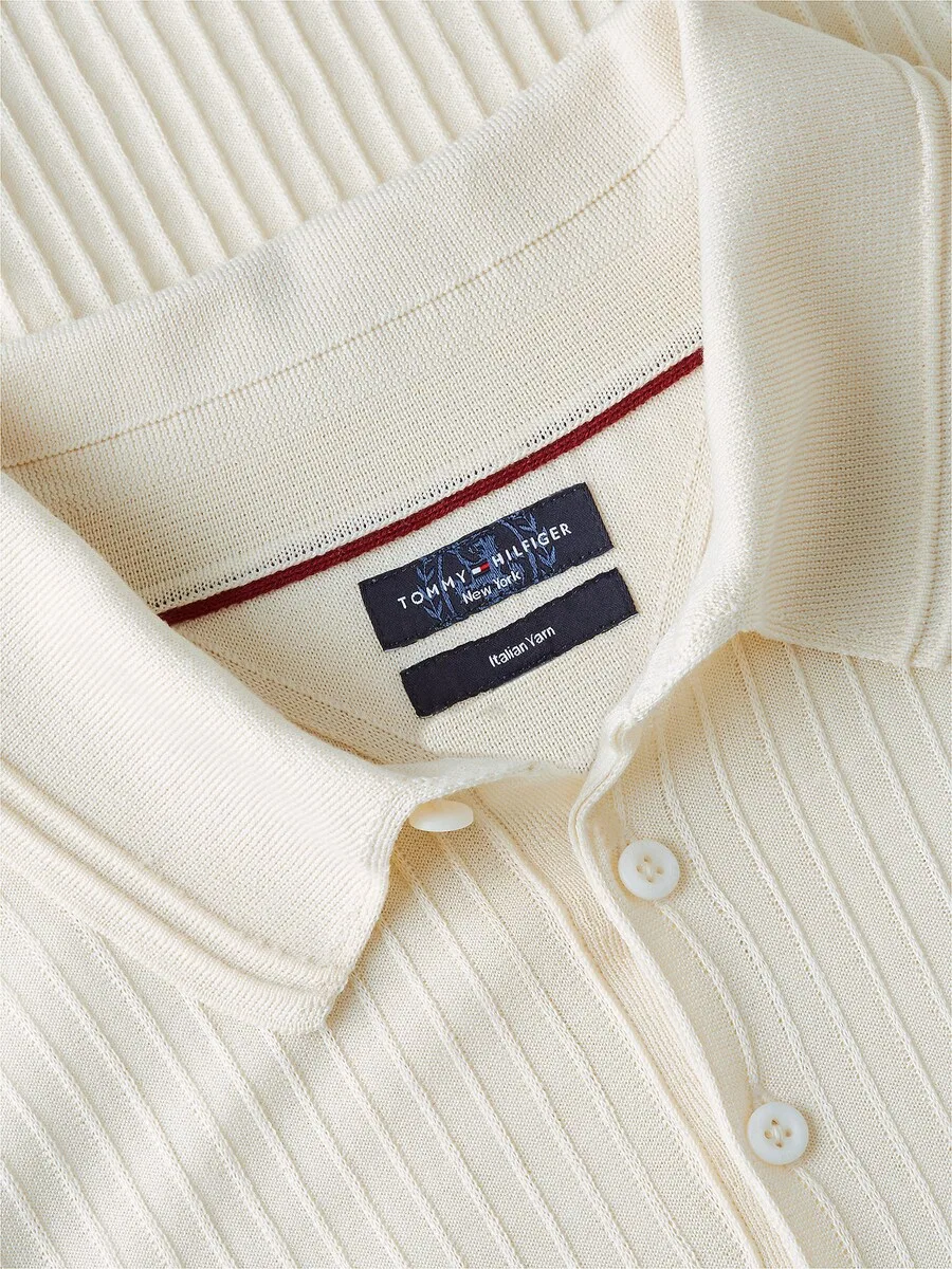 Свитер TOMMY HILFIGER 'New York' цвета экрю — фото 4