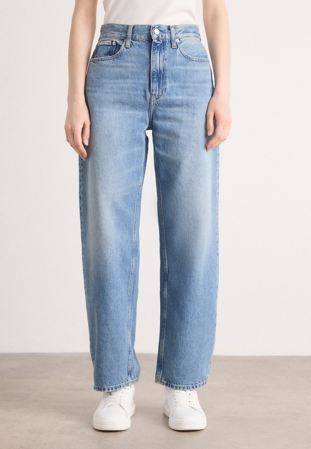 

Джинсы свободного кроя BARREL Calvin Klein Jeans, цвет Denim Medium