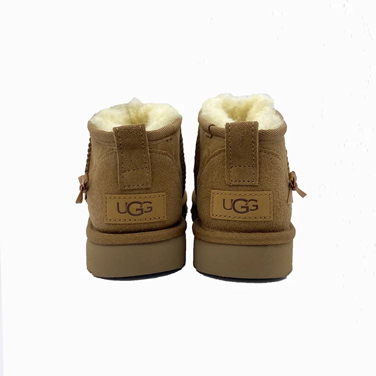 Ботинки зимние UGG Classic Ultra Mini Bowknot, каштаново-коричневый — фото 4