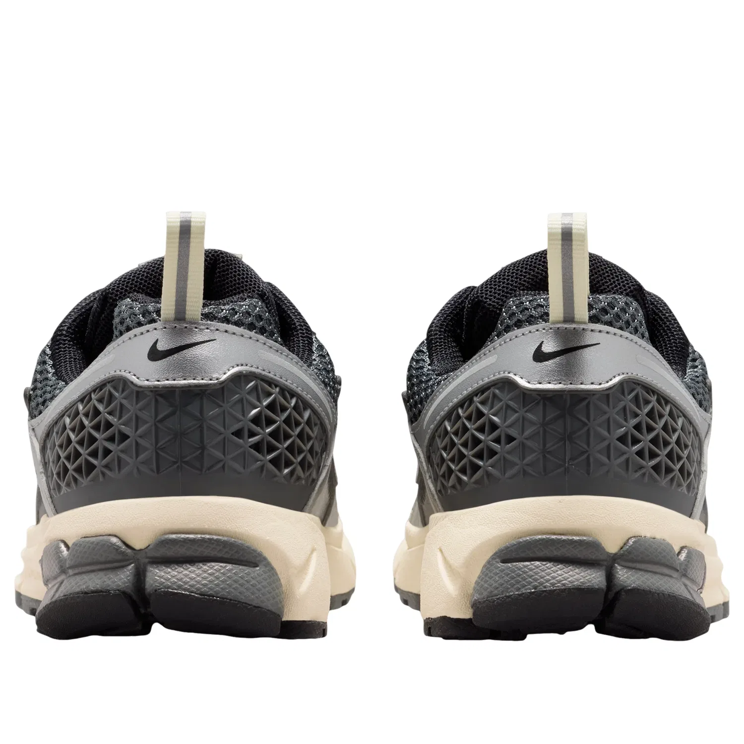 Детские кроссовки Nike Air Zoom Vomero 5 Iron Grey Coconut Milk Chrome, серый — фото 3