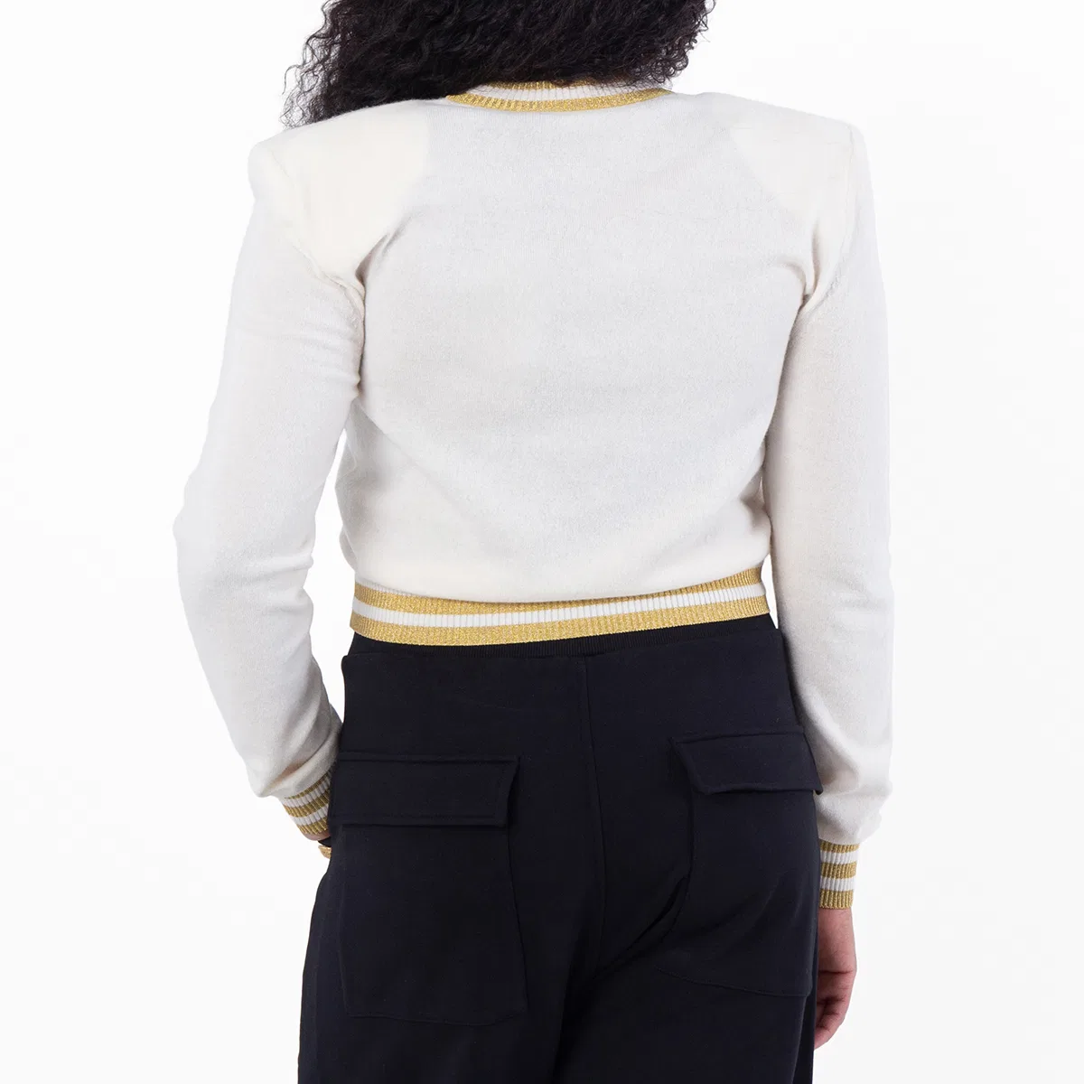 Пуловер с логотипом и металлической отделкой Logo Embossed Cropped Pullover Balmain, Gdk Naturel/Or — фото 4