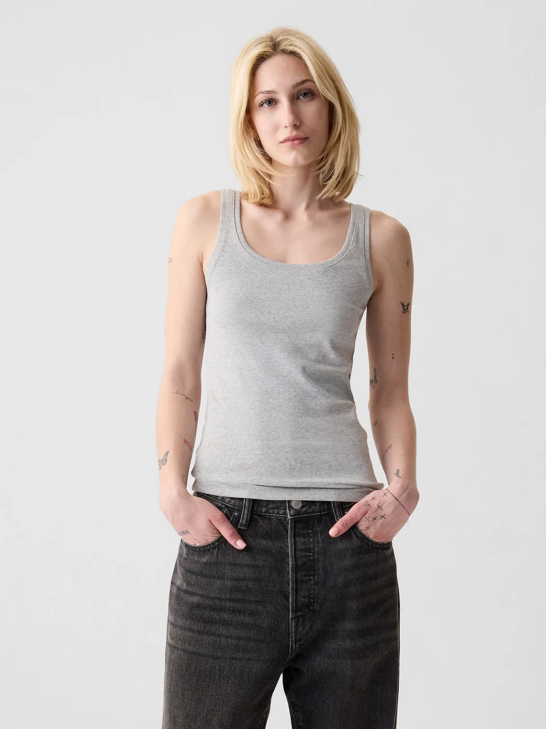 Топ на бретелях Gap Modern, серый