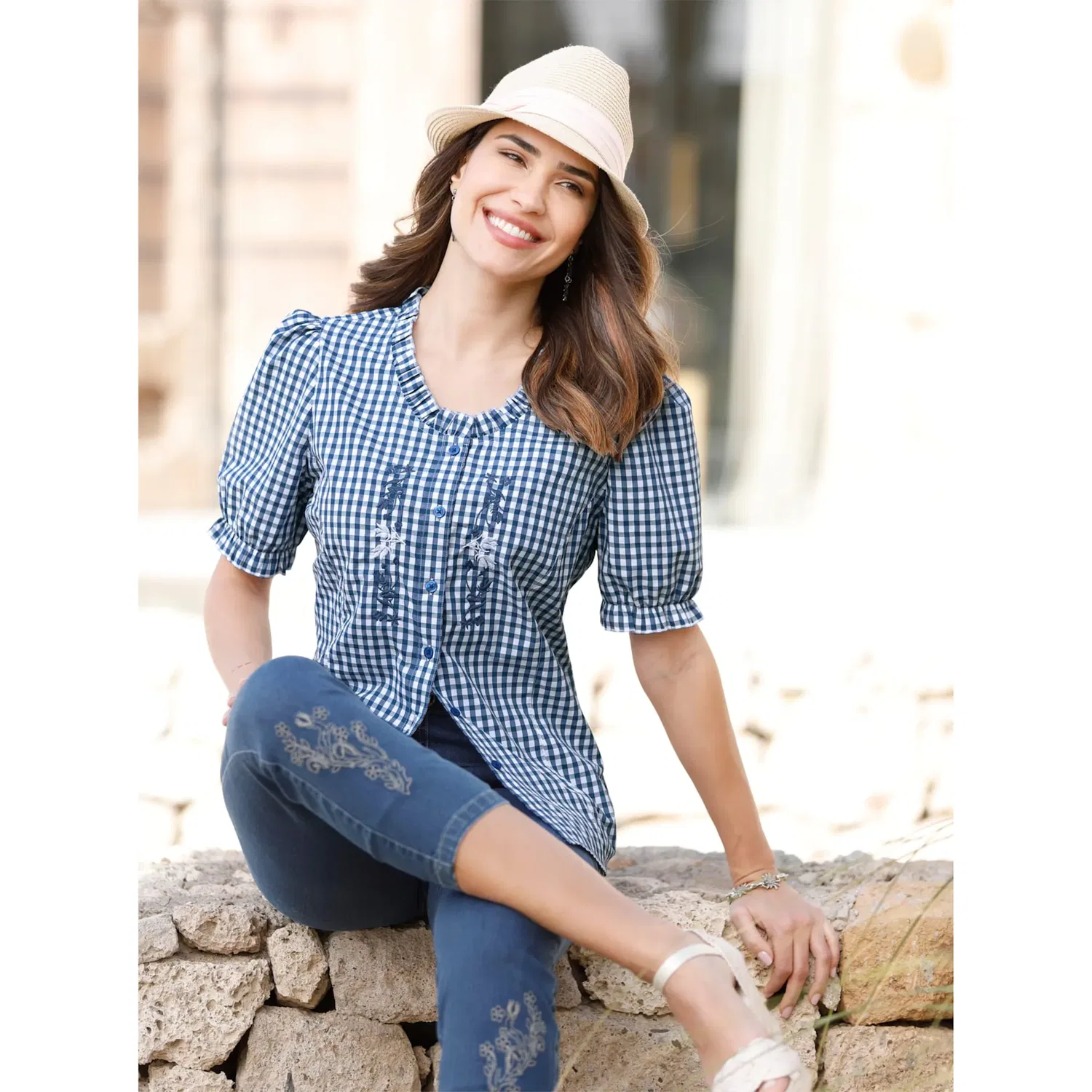 Женская блуза в клетку с вышивкой Classic Basics, Jeansblau-White-Kariert