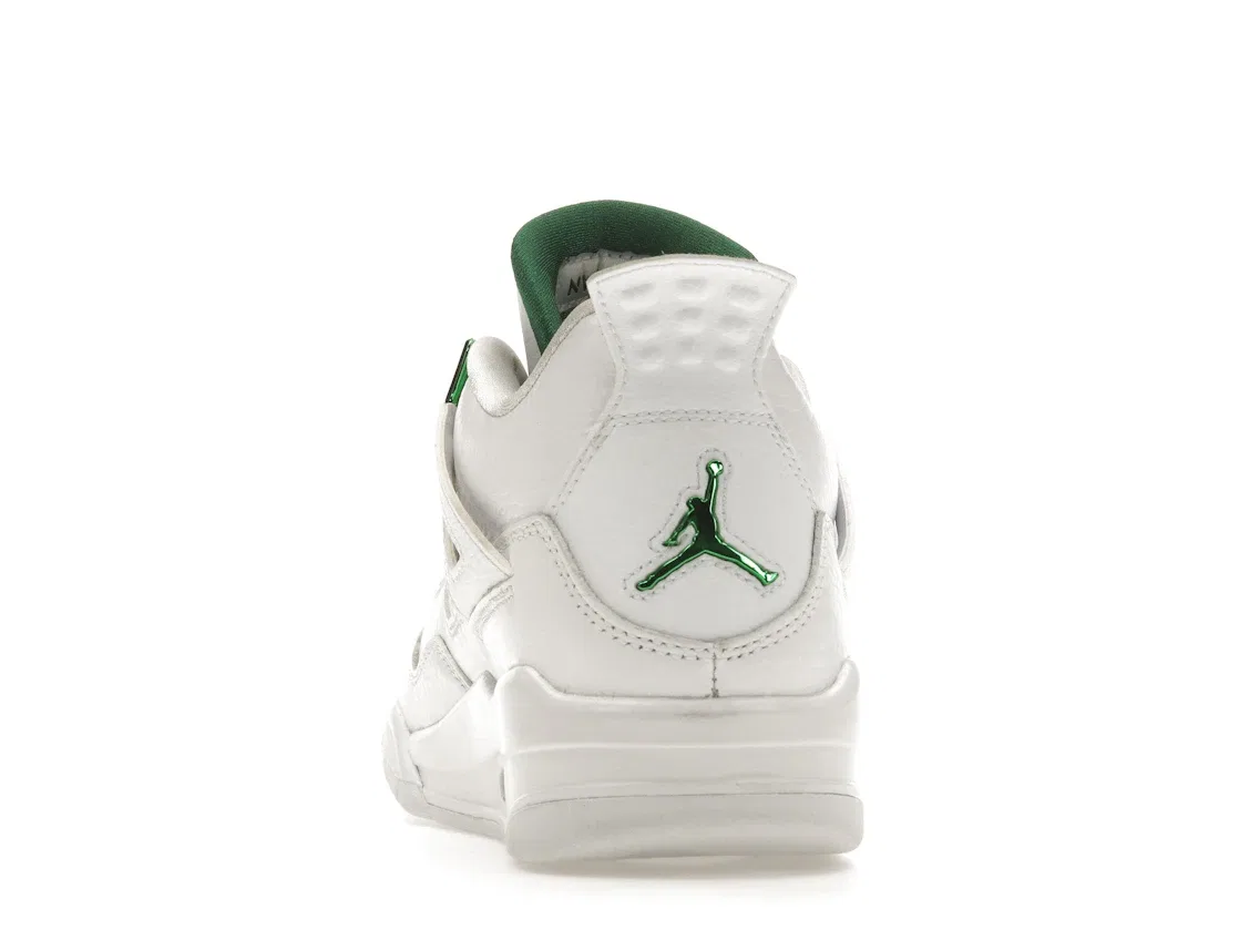 Детские кроссовки Lifestyle с металлическими акцентами Jordan 4 Retro Jordan, White/Metallic Silver-Pine Green — фото 4