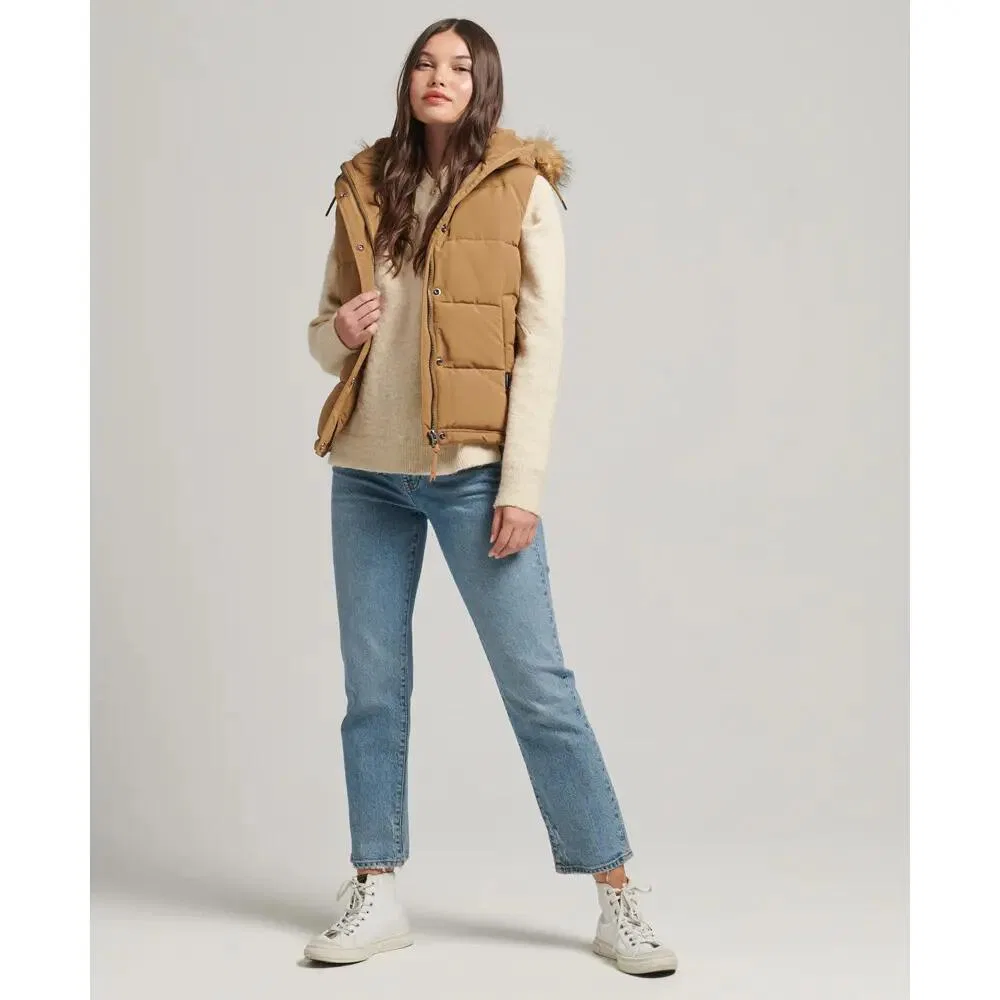 Женская безрукавка с капюшоном из искусственного меха Superdry Everest, Braun — фото 2