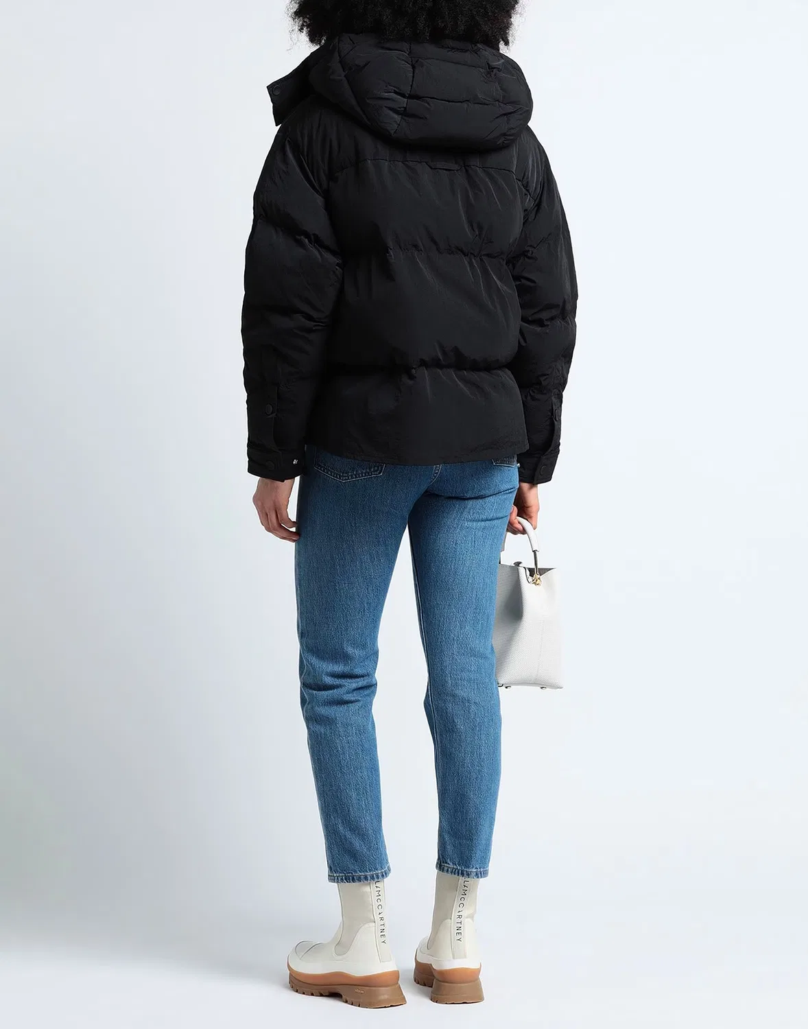 Женская куртка-пуховик с капюшоном Jacquemus, черный — фото 3