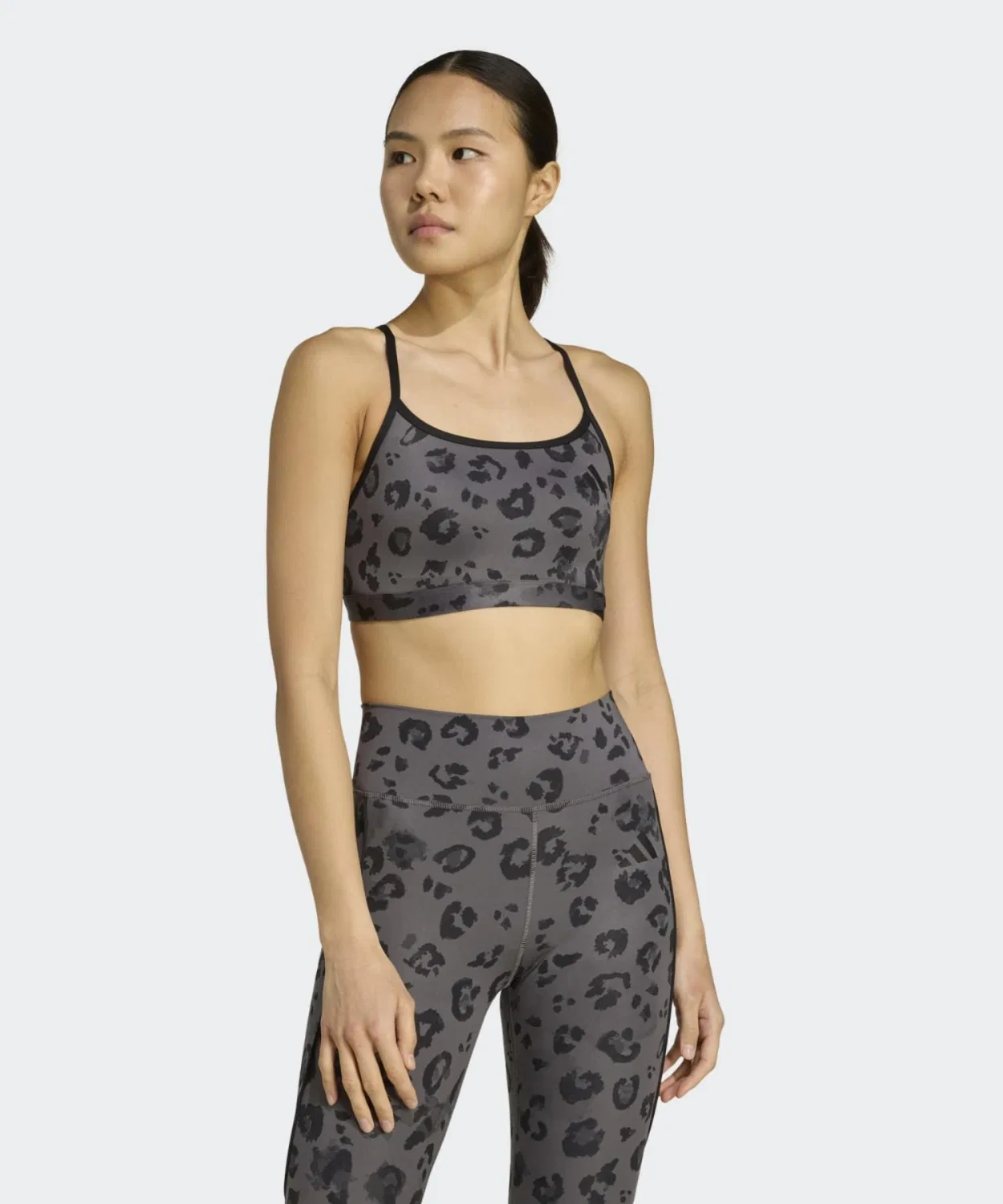 Женский спортивный бюстгальтер с принтом PowerReact Essentials Light Support Print W TRN AER AOP Adidas, Серый