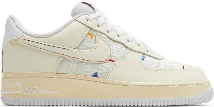 

Кроссовки Nike Wmns Air Force 1 Low '07 LV8 'Hangul Day', белый