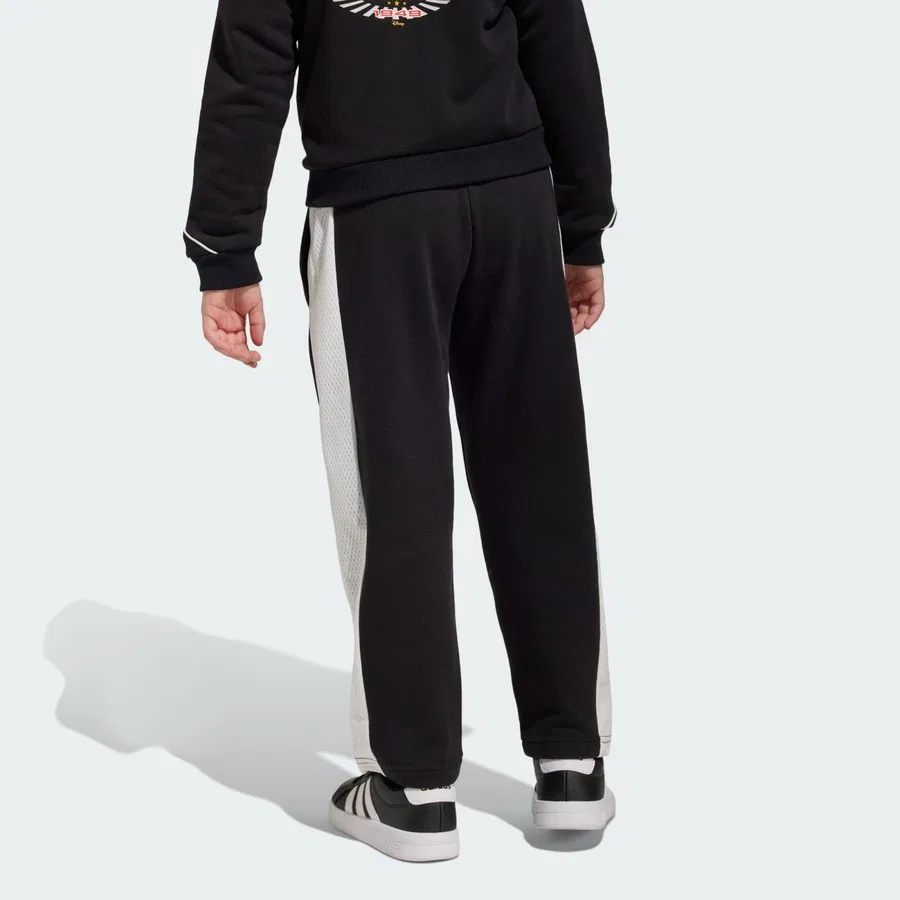 Детские спортивные штаны с принтом Mickey Mouse adidas, Черно-белый — фото 2