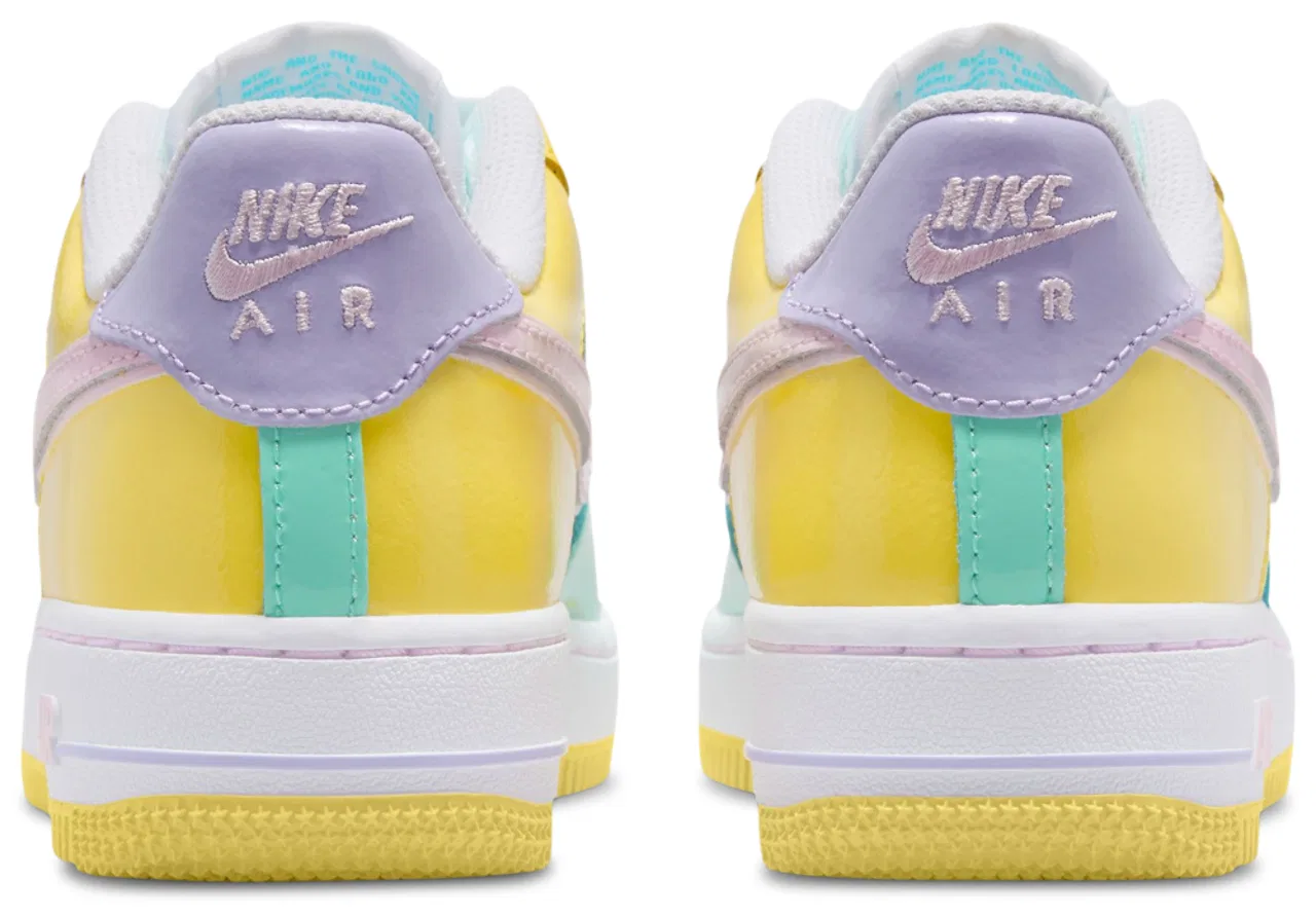 Кеды для мальчиков Air Force 1 Nike, цвет Yellow Pulse/Pink Foam/Emerald Rise — фото 3