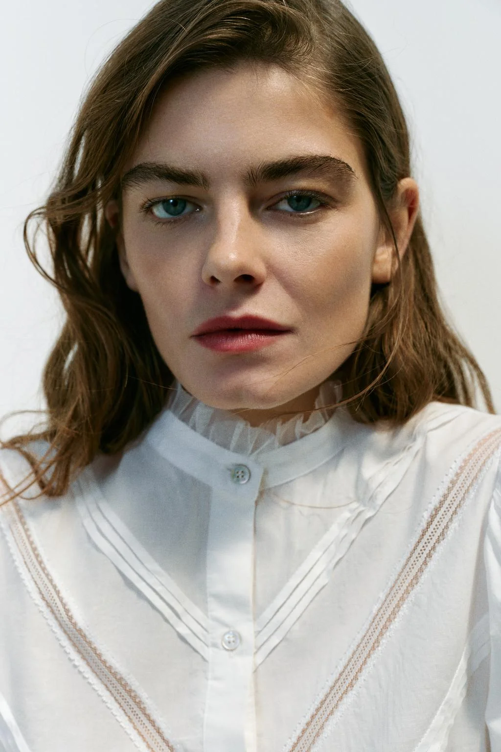Блуза Zara с кружевом и тюлем, белый — фото 3