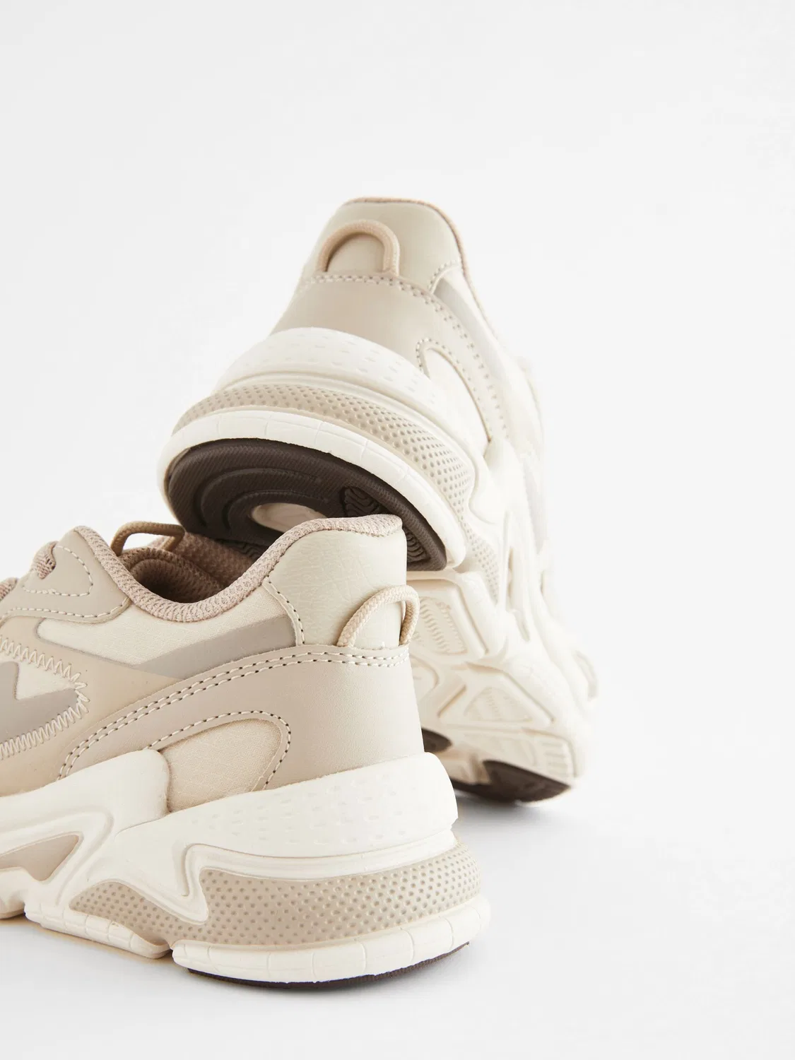 Кроссовки на эластичных шнурках Neutral Elastic Lace Trainers Next, нейтральный — фото 3