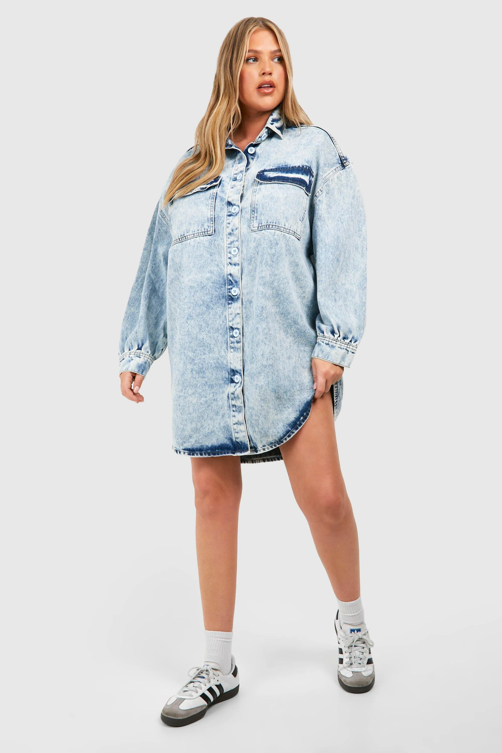 

Джинсовое платье-рубашка оверсайз плюс boohoo, синий