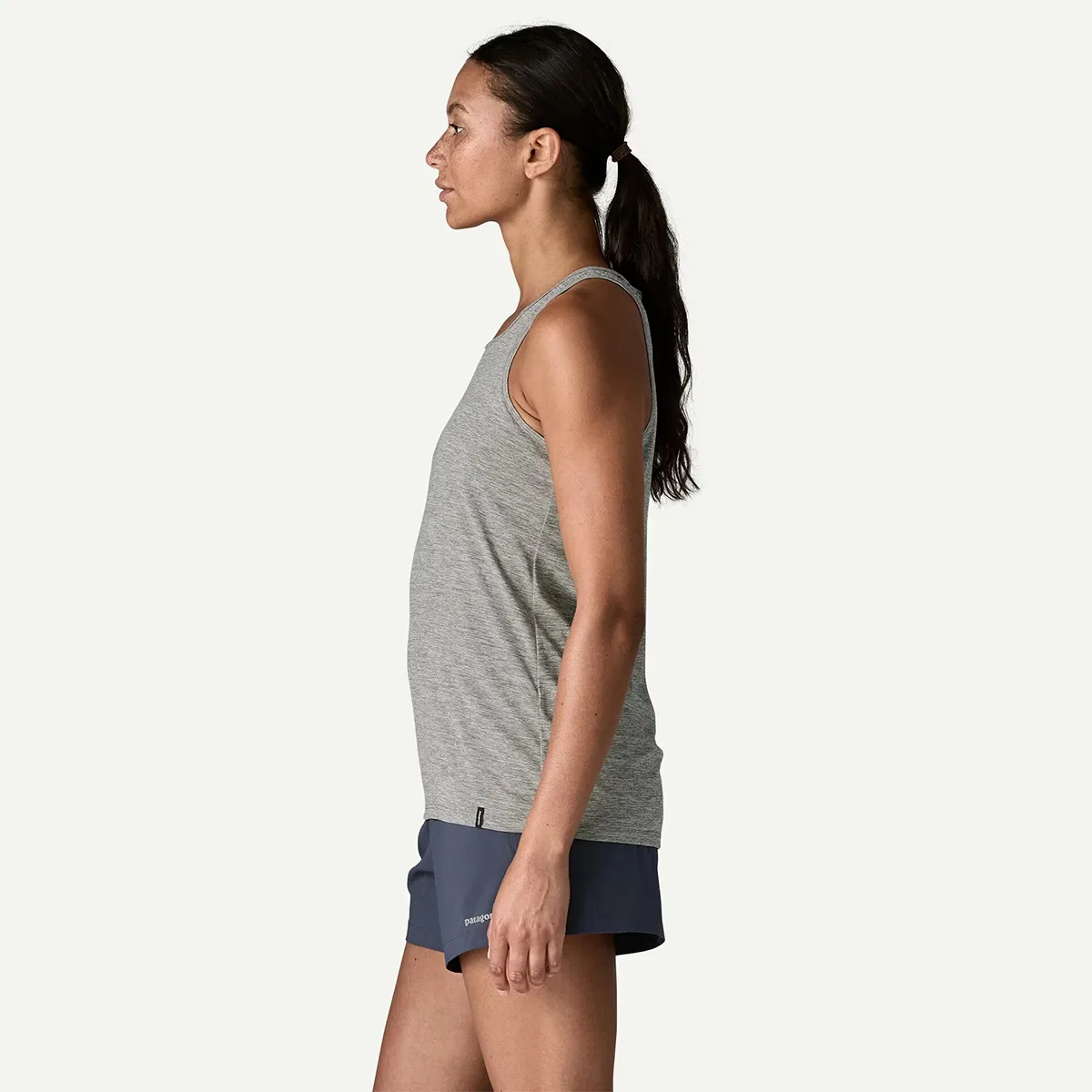 Женский топ-борцовка с широкой проймой Capilene Daily Tank Top Patagonia, Feather Grey — фото 2