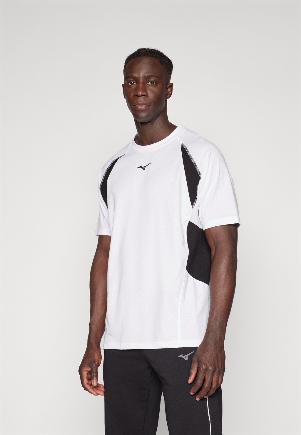 

Футболка с принтом ATHLETICS FRONTIER TEE Mizuno, белый