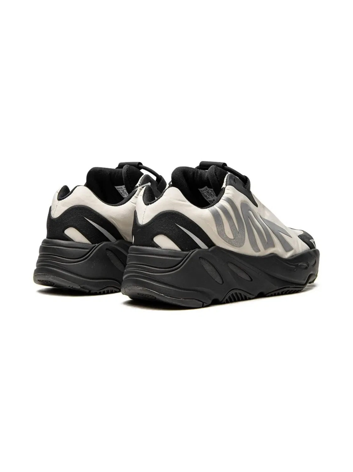 Кроссовки Boost 700 MNVN "Bone" Adidas, белый — фото 2