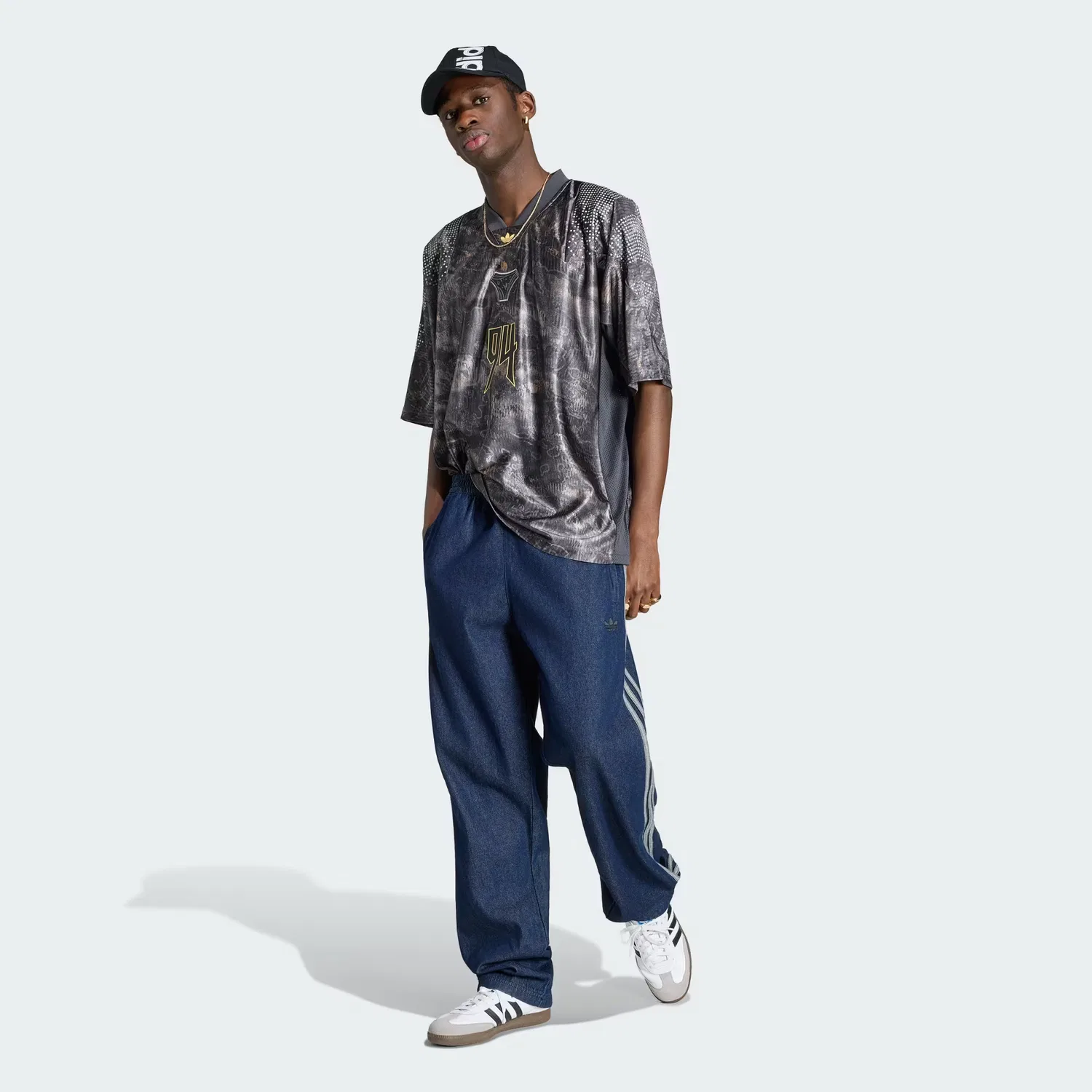 Мужская футболка на молнии Adilenium Season 5 EQT Jersey Adidas Originals, Chalk Pearl/Wonder Taupe — фото 3