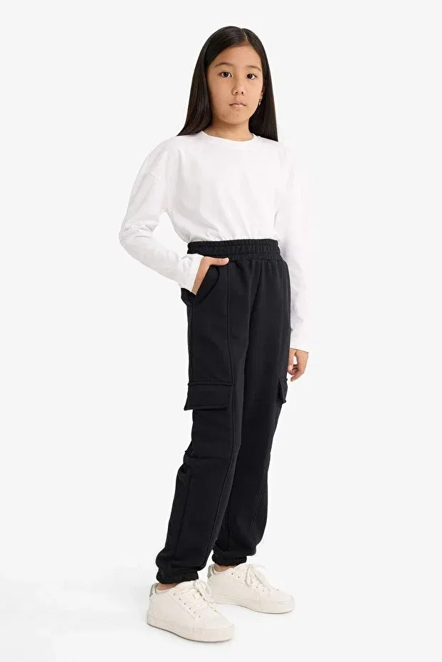 Детские спортивные штаны для девочек с карго-карманами Elastic Waist Cargo Jogger Sweatpants Defacto, Black-Bk81 — фото 3