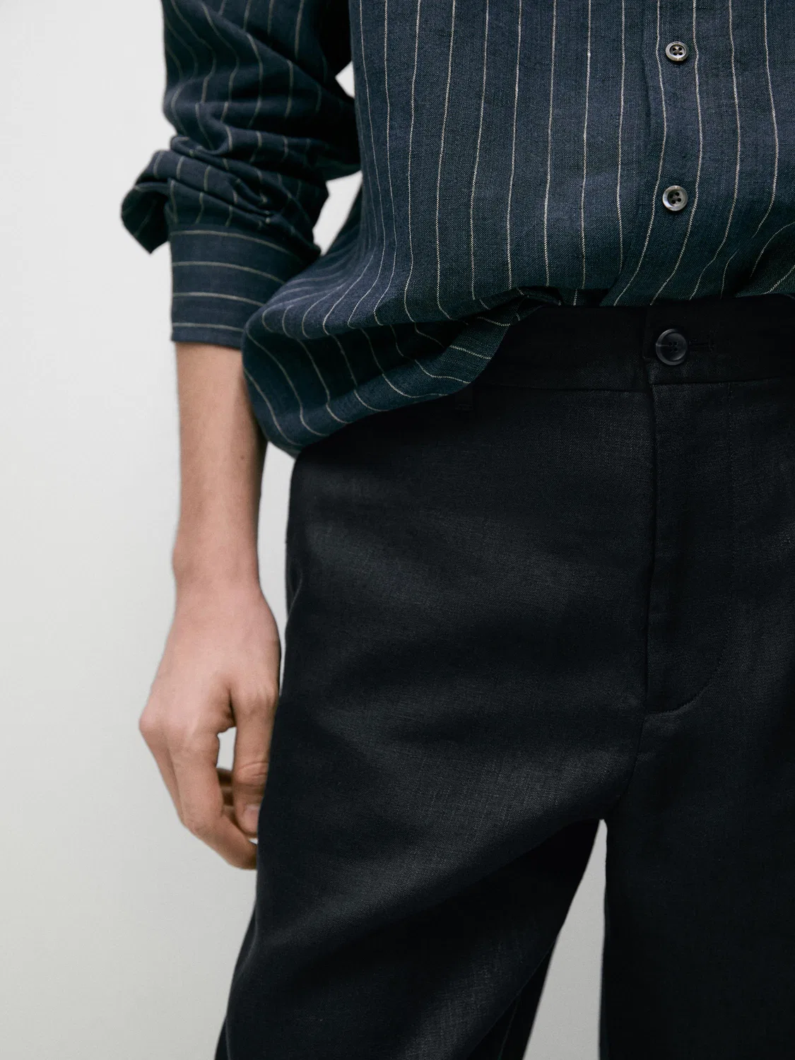 Льняные брюки зауженного кроя Massimo Dutti, темно-синий — фото 4