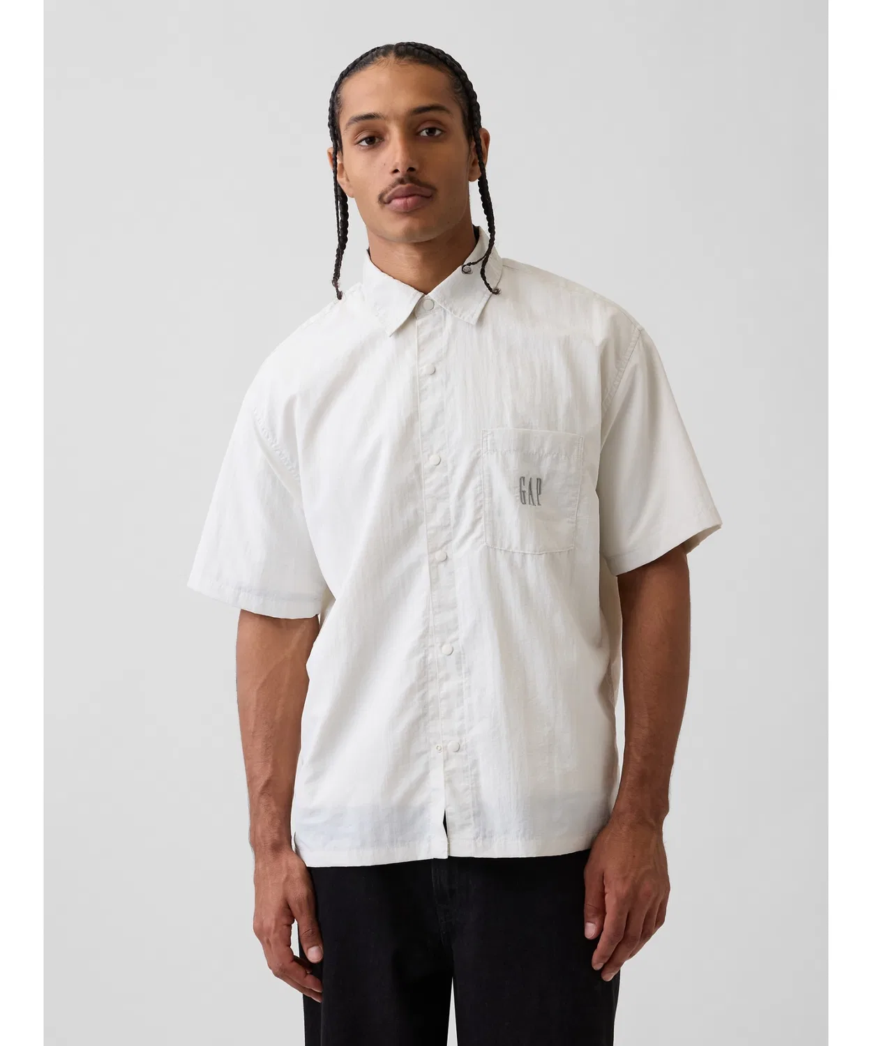 Мужская рубашка из переработанного нейлона с коротким рукавом GAP, Off White
