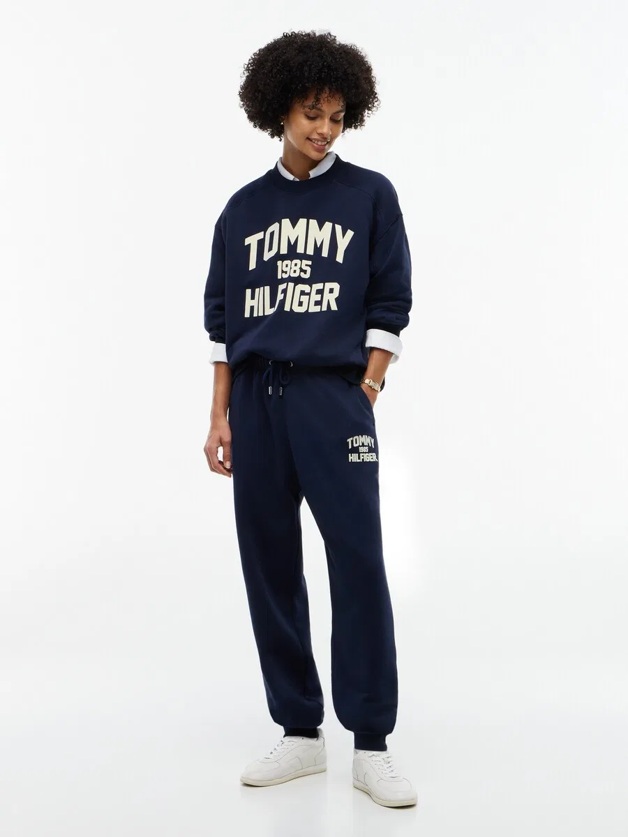 Толстовка TOMMY HILFIGER 'VARSITY' темно-синего цвета — фото 4