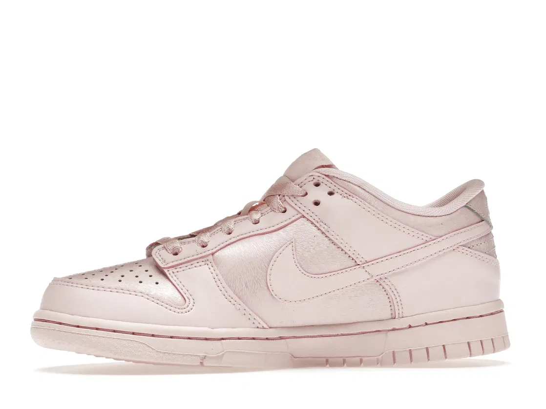Детские кроссовки Lifestyle с перфорированным носком Nike Dunk Low Nike, Prism Pink/Prism Pink — фото 3