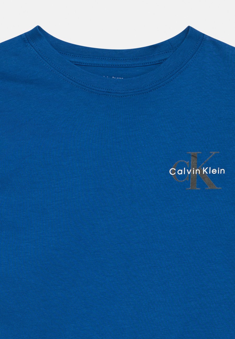 Футболка Calvin Klein Jeans CHEST MONOLOGO UNISEX, Admiral Blue/Blue — фото 3